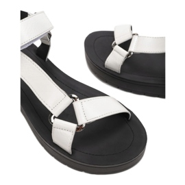 Vices 11-13-71-valkoinen 1