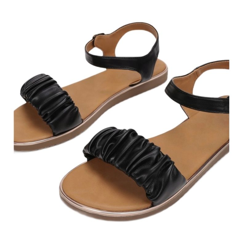 Vices 123-10-38-musta 1