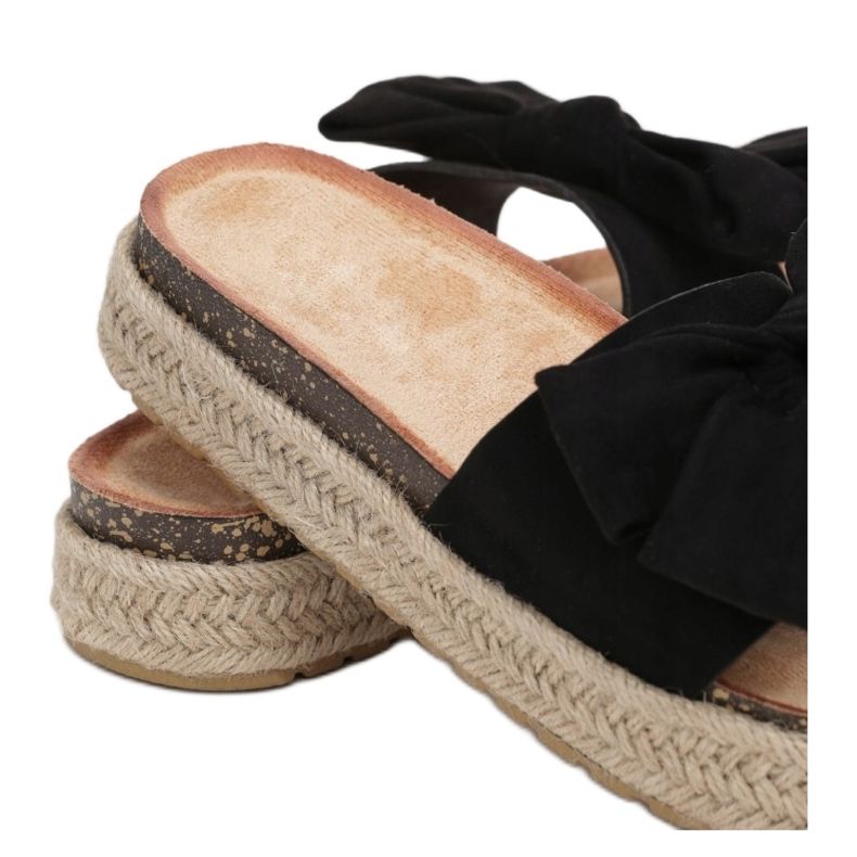 Vices 55-66-38-musta 1