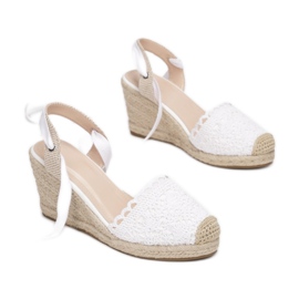 Vices 77-253-71-valkoinen 1