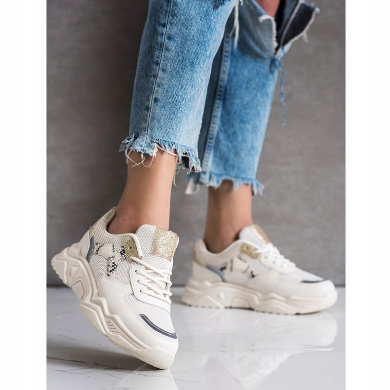 SHELOVET Beige lenkkarit glitterillä 1