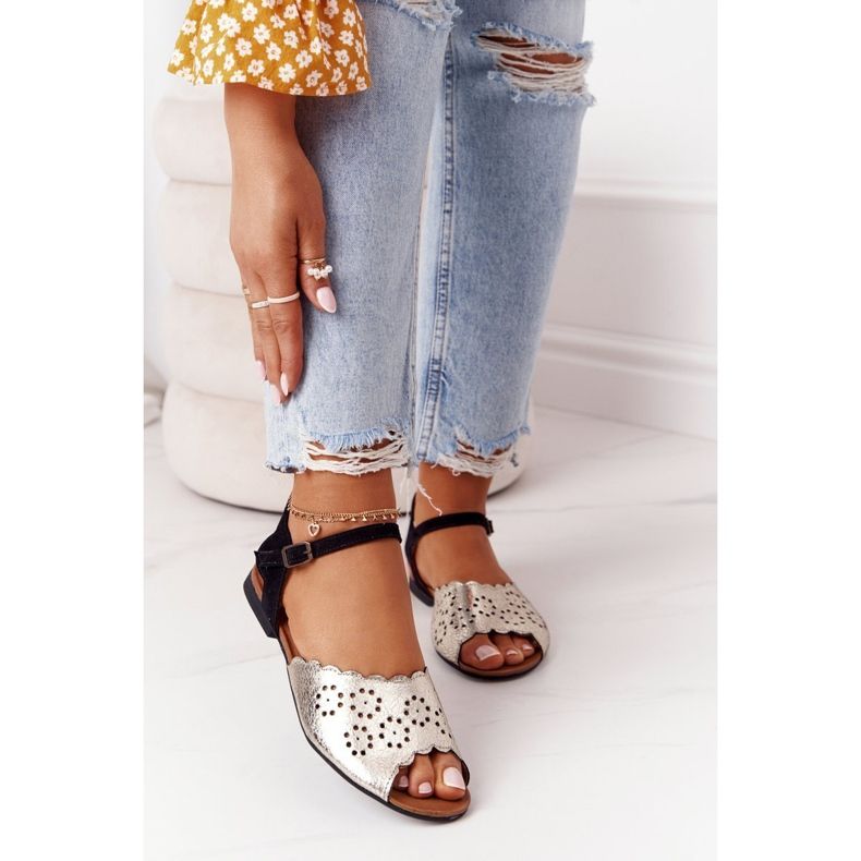 Nahka Maciejka 05199-25 Mustat ja kultaiset sandaalit kultainen 2