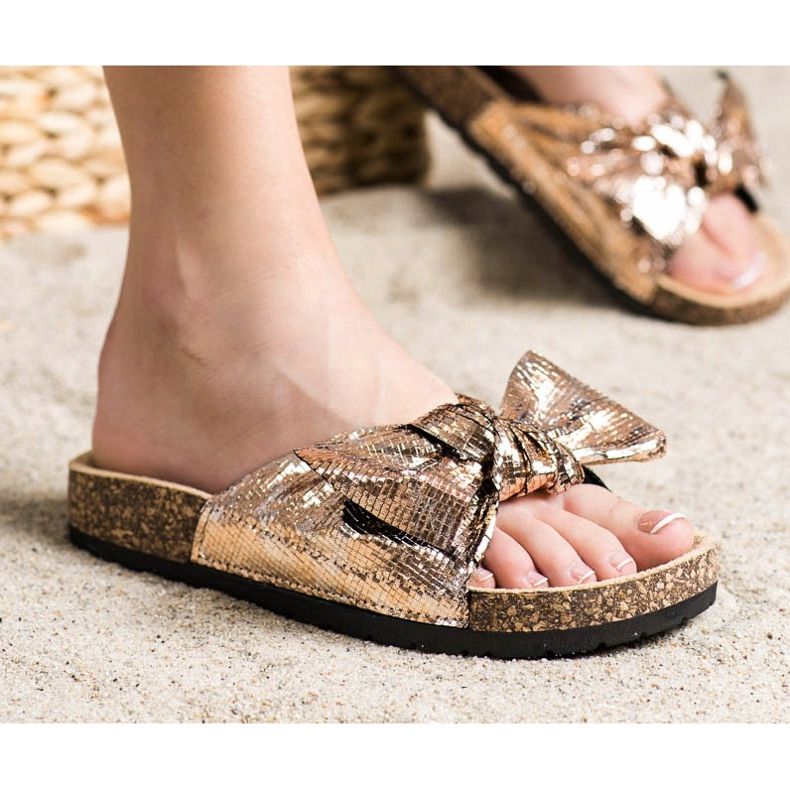 SHELOVET Kiiltävät tossut rusetilla kultainen 1