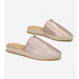 Vices HANH-7828-449-samppanja 1