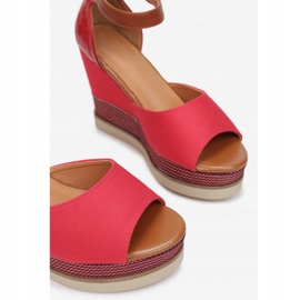 Vices YQ19-64-toim punainen 1