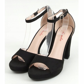 Musta S-850 Musta platform-sandaalit 1