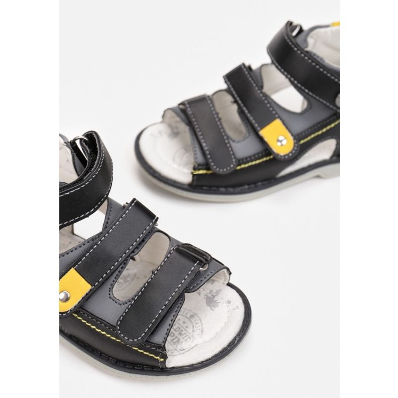 Vices B1993-38-musta 1