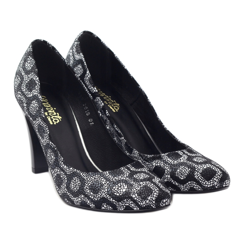 Espinto Pumput mustalla / valkoisella kantapäällä valkoinen 4