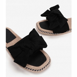 Vices F20-38-musta 1