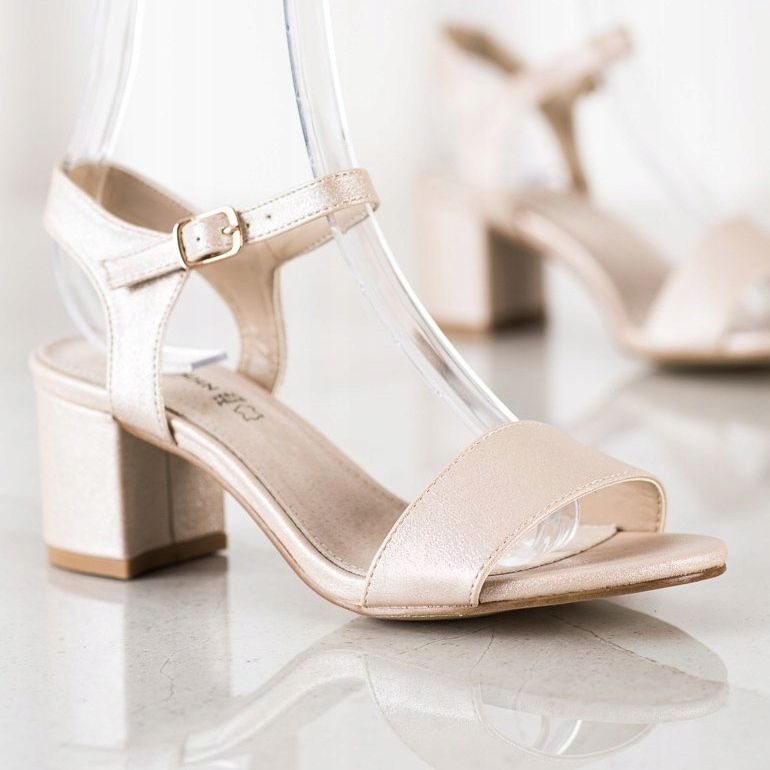 Goodin Mukavat sandaalit baarissa kultainen 1