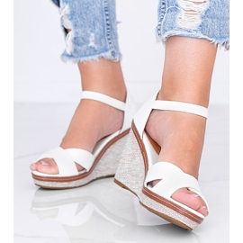 Valkoiset kiilamaiset sandaalit Marcy valkoinen 1