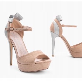 Beige sandaalit pin Mistery 1