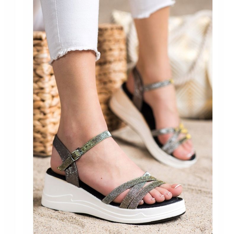 Small Swan Glitter sandaalit Wedge musta 1