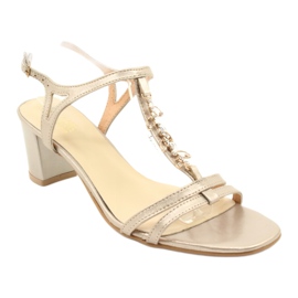 Kultaiset sandaalit postissa Zircon Espinto S352: n kanssa kultainen 2