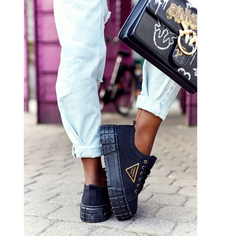 Naisten lenkkarit Black Big City Life Platformilla musta 1