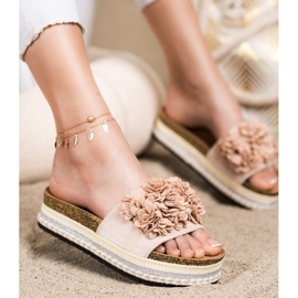 SHELOVET Tossut alustalla koristeella beige 1