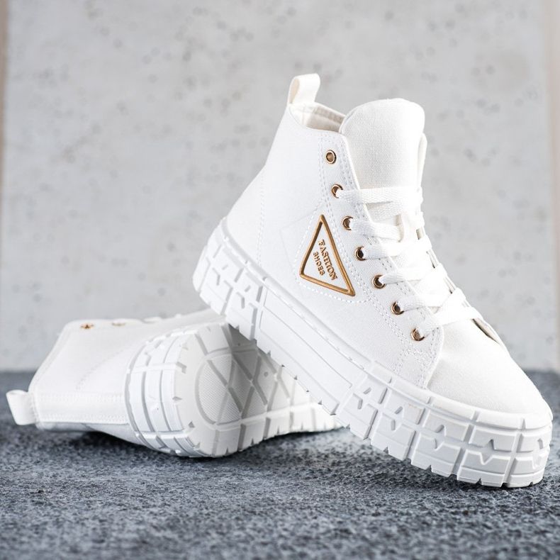 Goodin Korkean muodin lenkkarit valkoinen 1