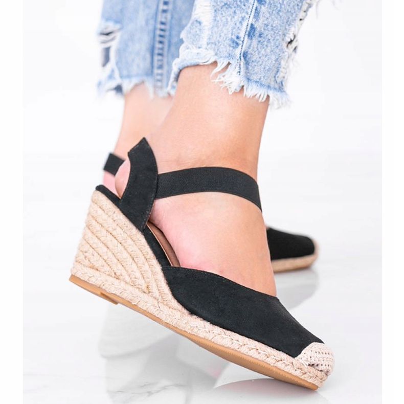 Mustat espadrillit Louisen kiilalla 2