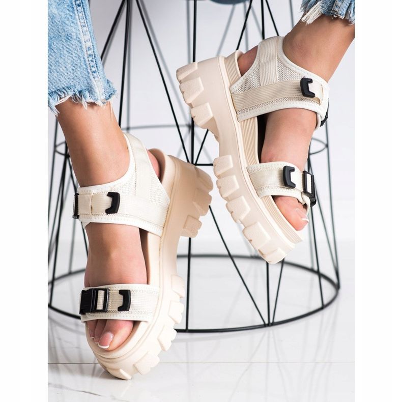 Seastar Sandaalit alustalla soljilla beige 1