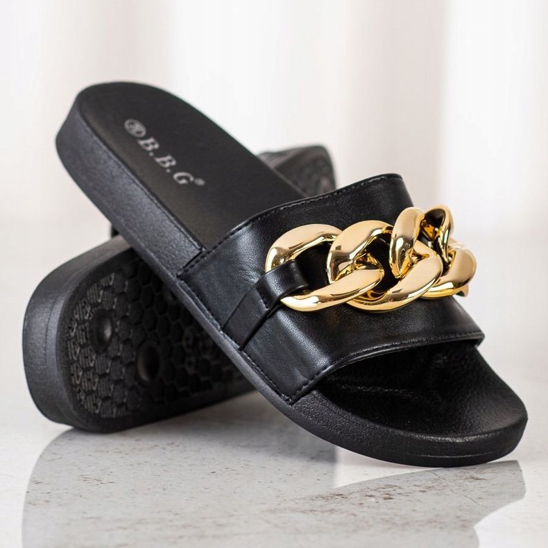 SHELOVET Mustat tossut koristeella 1