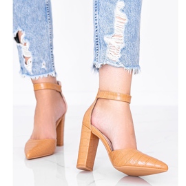 Kamelin pumput pylväässä Glamour -krokotiilikuorikuviossa ruskea 1