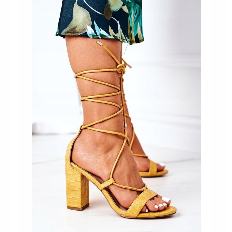 PS1 Sidotut sandaalit keltaisella Catwalk -baarilla keltainen 2