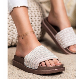 SHELOVET Tossut alustalla, jossa on kuutiometriä beige kultainen 2