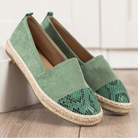 Bestelle Espadrillot, joissa käärmepainatus vihreä 1