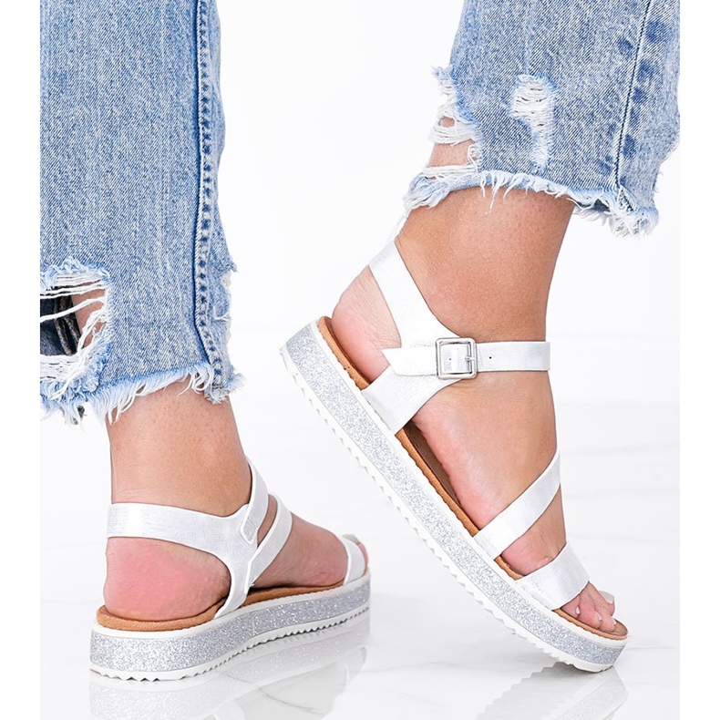Persikat hopeiset kiiltävät naisten sandaalit valkoinen hopea 1