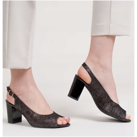 Marco Shoes Metallikuvioiset Marco -mustat sandaalit 1