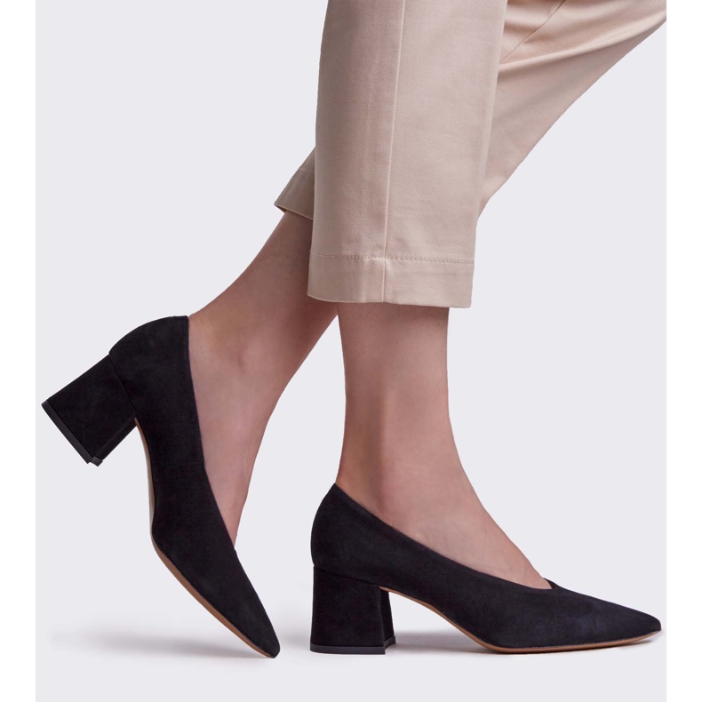 Marco Shoes Tyylikkäät mustat naisten mokkanahkatossut 1