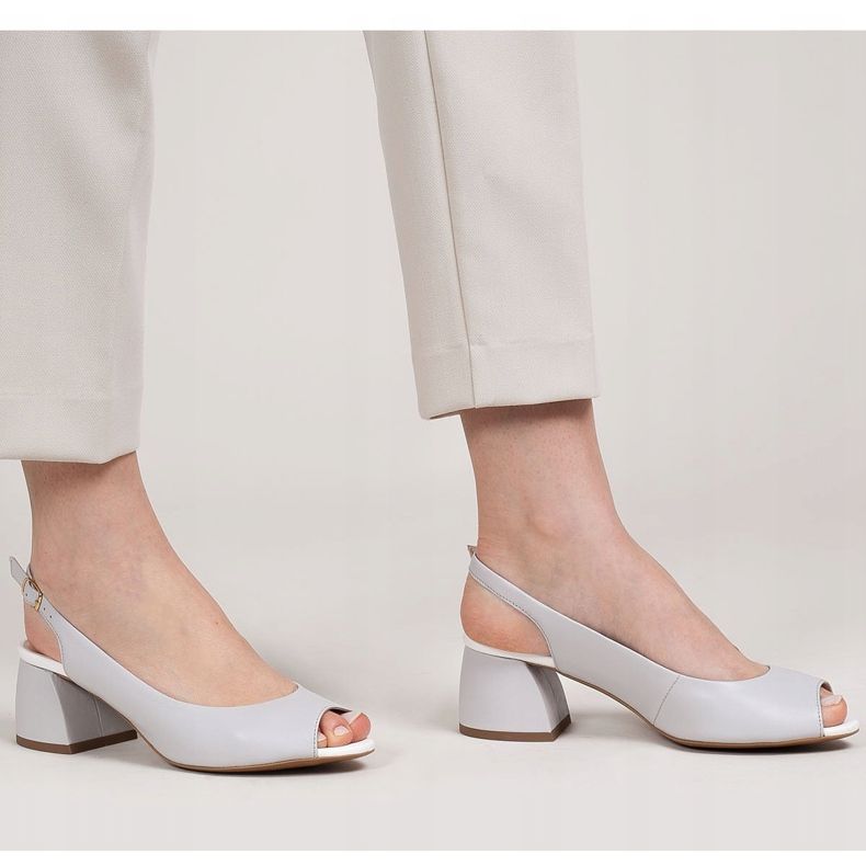 Marco Shoes Harmaat nahkaiset sandaalit 1506P, vakaa kantapää 1