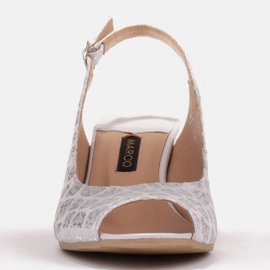 Marco Shoes Tyylikkäät naisten sandaalit, joissa metallinen aksentti hopea 2