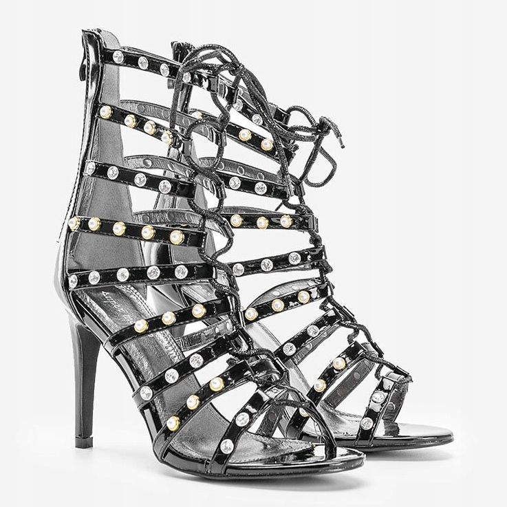 Mustat sandaalit Twist -stiletossa 1