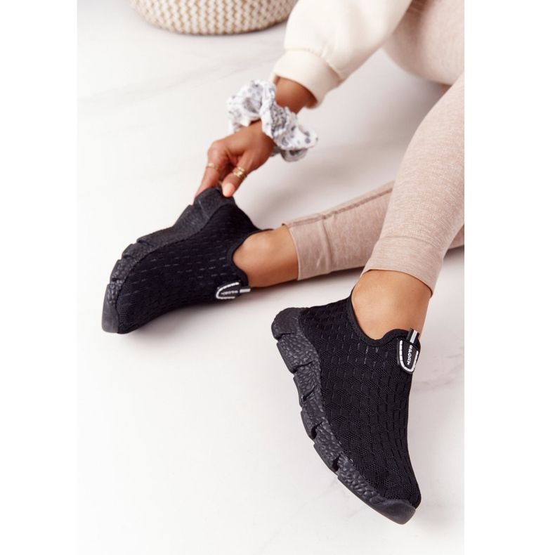 Naisten urheilukengät Slip-on Black Marathon musta 2