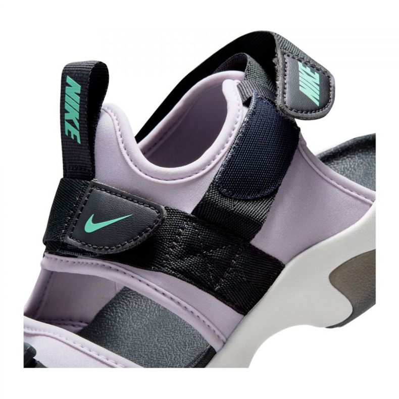 Nike Canyon W CV5515-500 sandaalit musta 1