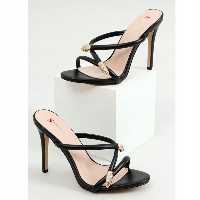 Musta M311P Mustat tossut nastassa 1