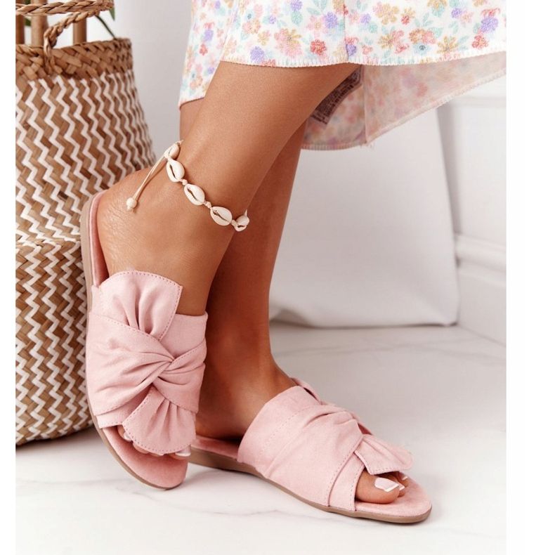 PE1 Mokkanahkatossut, joissa sidottu vaaleanpunainen Emilia 2