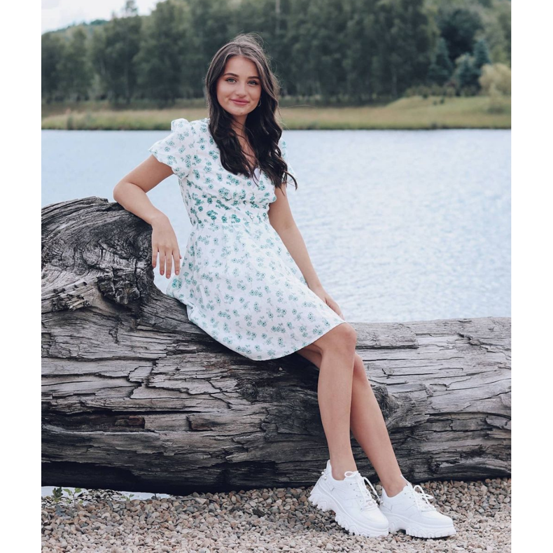 SHELOVET Valkoiset helmillä varustetut lenkkarit valkoinen 1