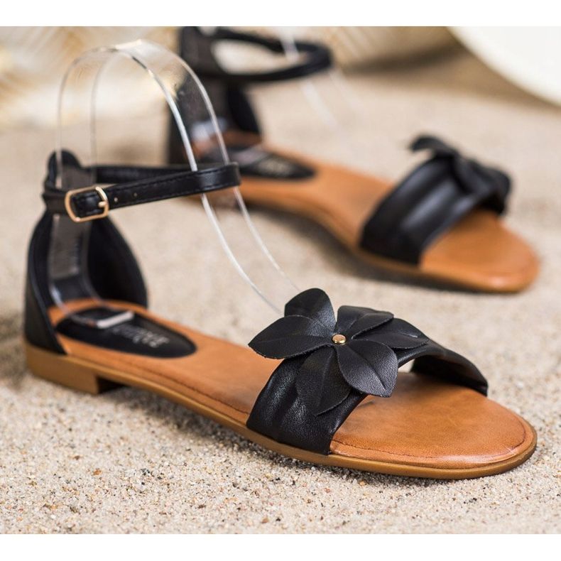 Diamantique Mustat sandaalit kukalla 1