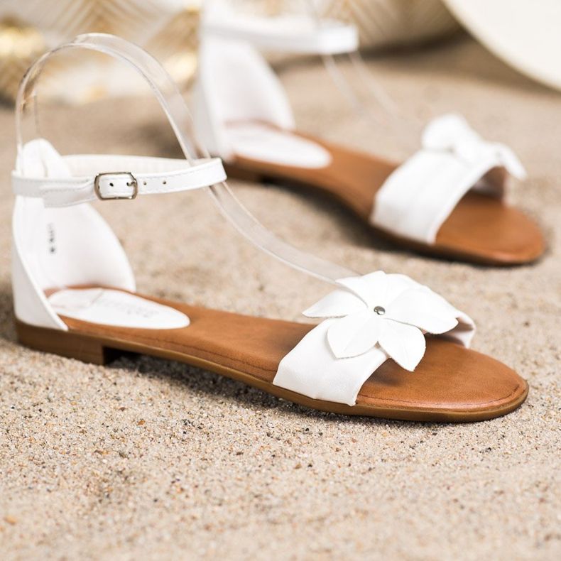 Diamantique Valkoiset sandaalit kukalla valkoinen 1