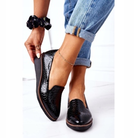 Lakatut kengät Wedge Vinceza 10675 musta 2