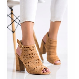 Renda Avoimet sandaalit postissa ruskea 2