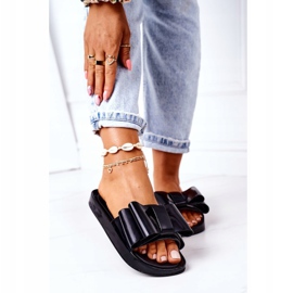 PS1 Kumitossut, joissa rusetti Musta huhtikuu 2