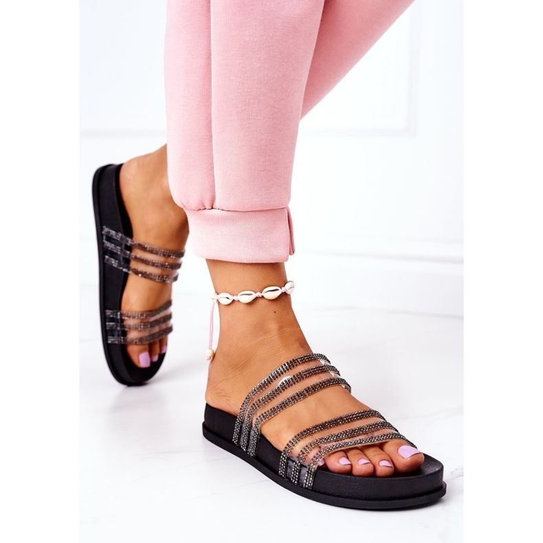 PS1 Miss You Musta kumitossut, joissa on kuutiometriä 2