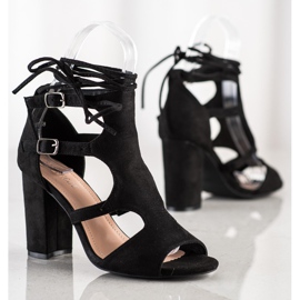 Bestelle Rakennetut sandaalit sitovilla musta 1