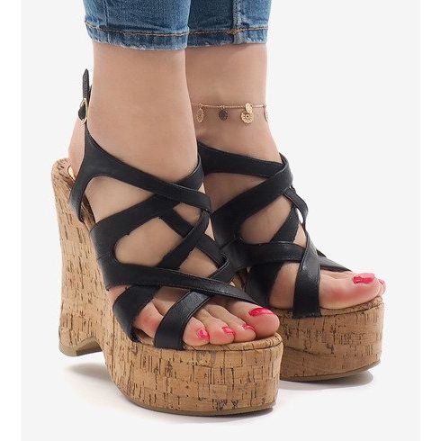 Musta kiila sandaalit 10193 1