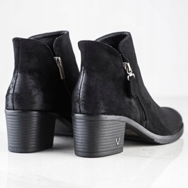 Klassiset saappaat VINCEZA -pylväässä musta 1