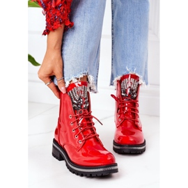 PS1 Lakatut lämpimät työntekijät punaisella huomion kuutiometrillä punainen 2