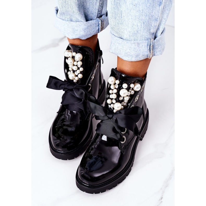 Lakatut lämpimät työntekijät helmillä Musta Perla 1